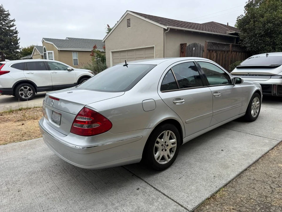2004 Mercedes-Benz W211 E-Class - Image 3 of 8