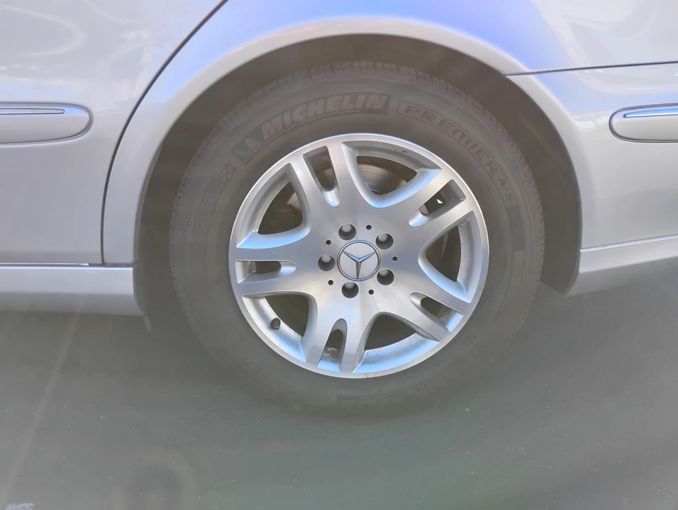 2004 Mercedes-Benz W211 E-Class - Image 12 of 31