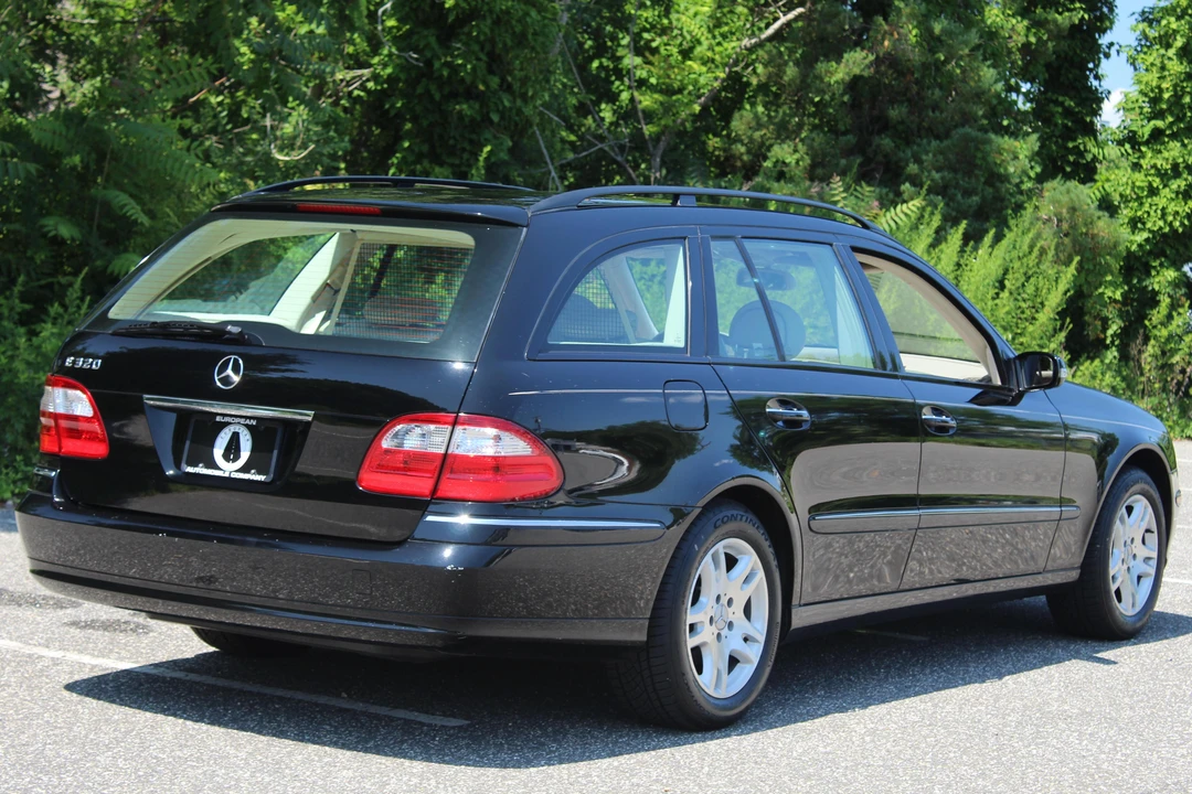 2004 Mercedes-Benz W211 E-Class - Image 3 of 4