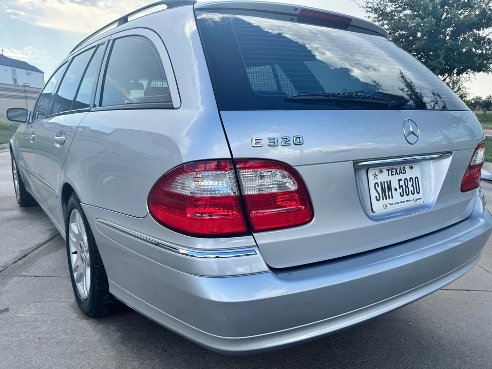 2004 Mercedes-Benz W211 E-Class - Image 14 of 31