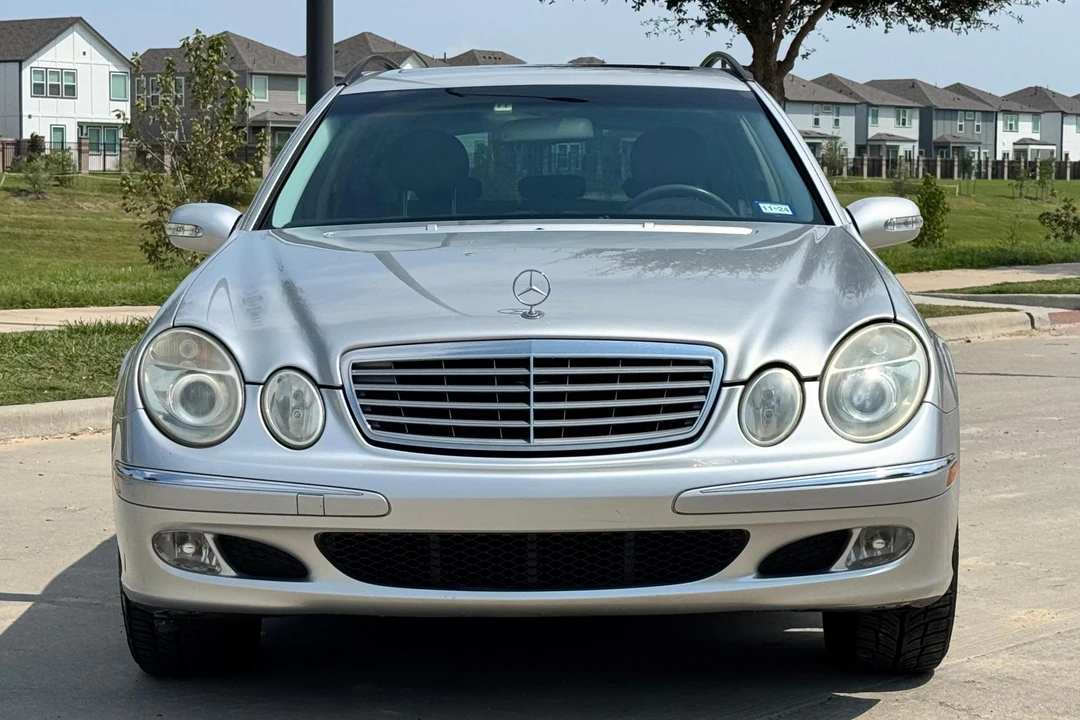 2004 Mercedes-Benz W211 E-Class - Image 2 of 31