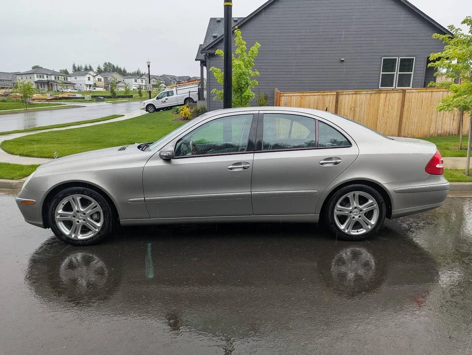 2004 Mercedes-Benz W211 E-Class - Image 2 of 17