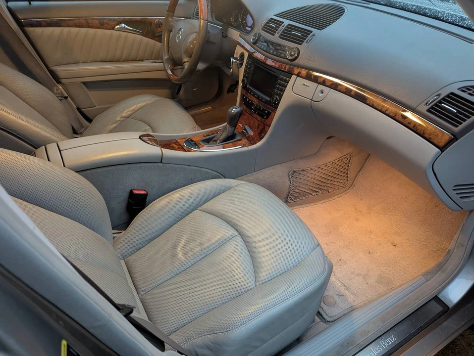 2004 Mercedes-Benz W211 E-Class - Image 12 of 17