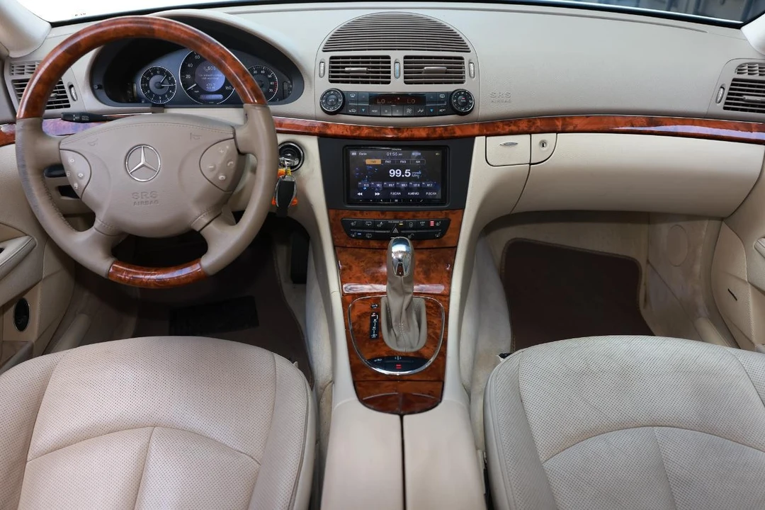 2004 Mercedes-Benz W211 E-Class - Image 2 of 21