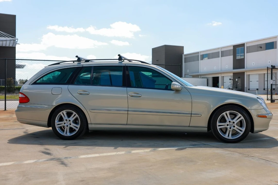 2004 Mercedes-Benz W211 E-Class - Image 13 of 21