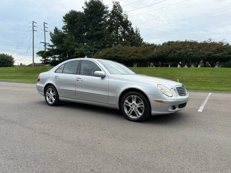 2004 Mercedes-Benz W211 E-Class - Image 9 of 24