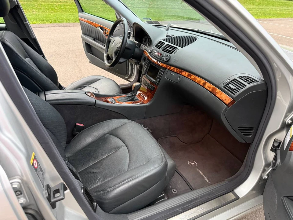 2004 Mercedes-Benz W211 E-Class - Image 14 of 24