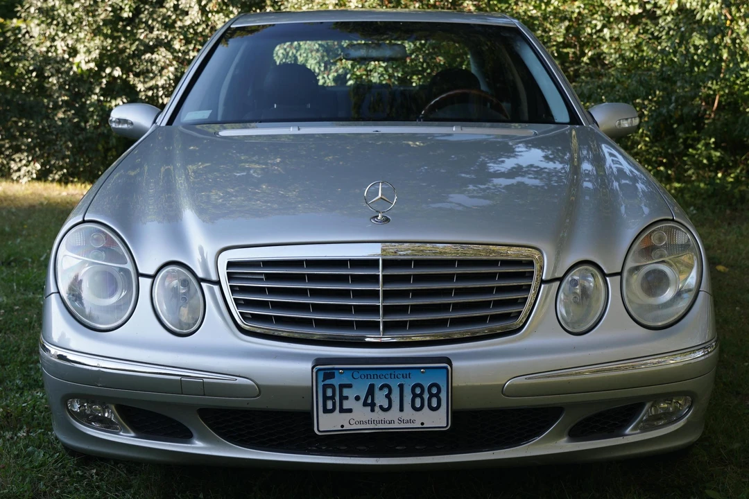 2004 Mercedes-Benz W211 E-Class - Image 2 of 31