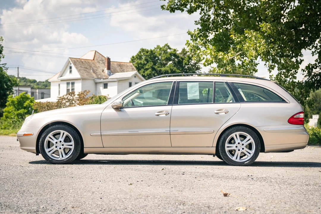 2004 Mercedes-Benz W211 E-Class - Image 9 of 31