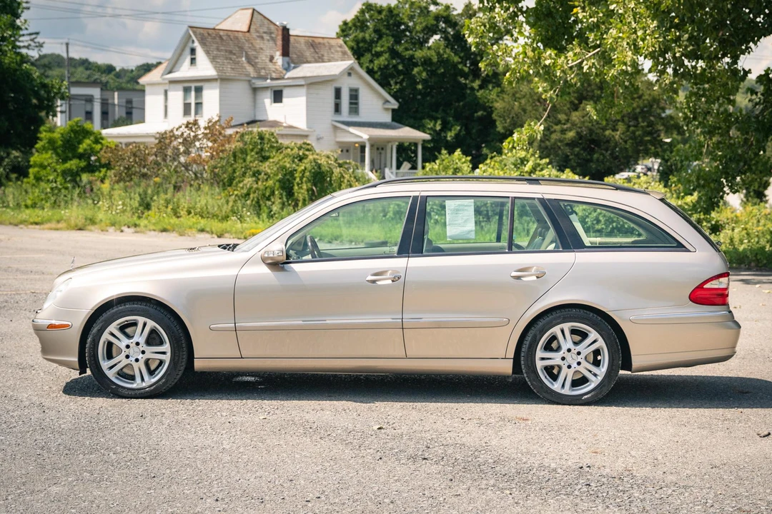 2004 Mercedes-Benz W211 E-Class - Image 10 of 31