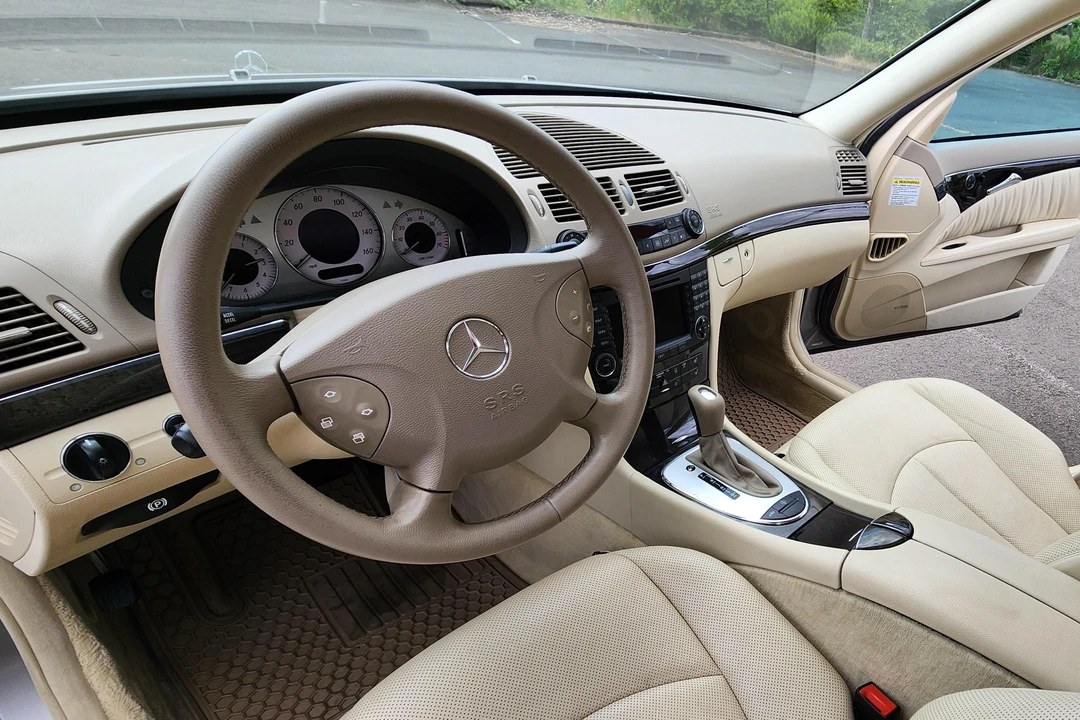 2004 Mercedes-Benz W211 E-Class - Image 28 of 31