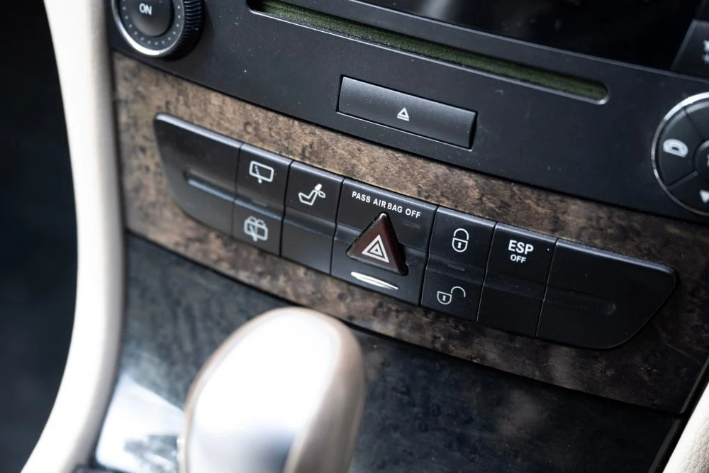2004 Mercedes-Benz W211 E-Class - Image 25 of 30