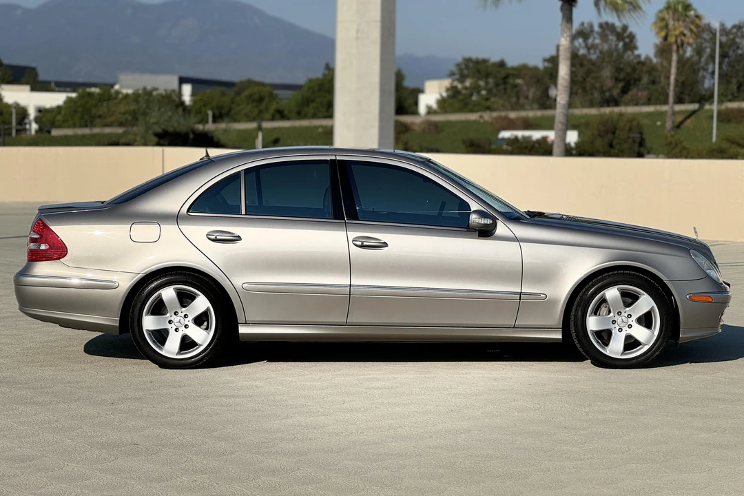 2004 Mercedes-Benz W211 E-Class - Image 3 of 31