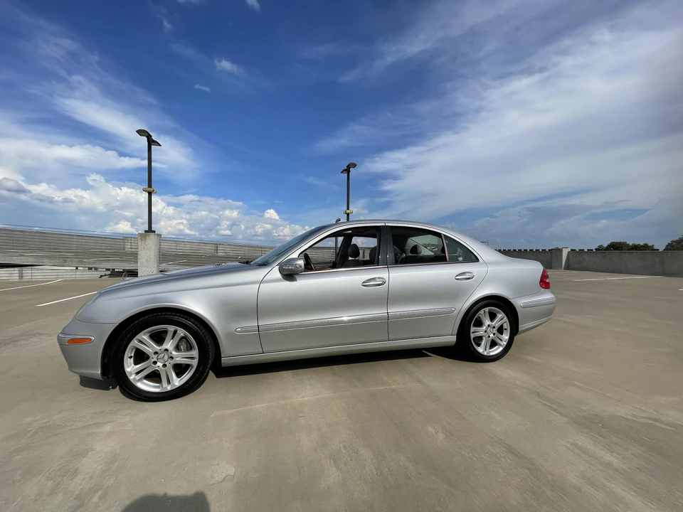 2004 Mercedes-Benz W211 E-Class - Image 13 of 31