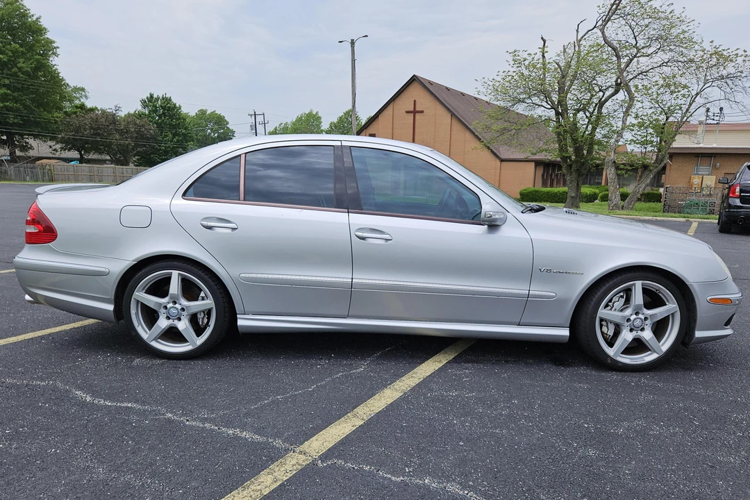2004 Mercedes-Benz W211 E 55 & E 63 AMG - Image 10 of 31