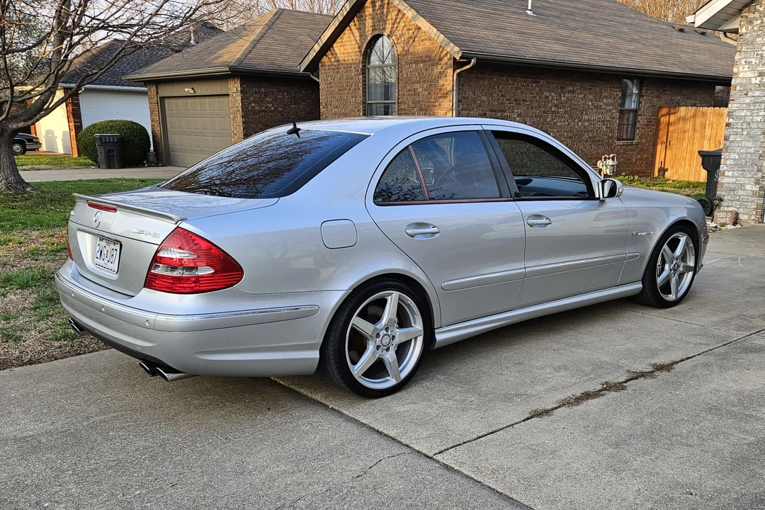 2004 Mercedes-Benz W211 E 55 & E 63 AMG - Image 9 of 31