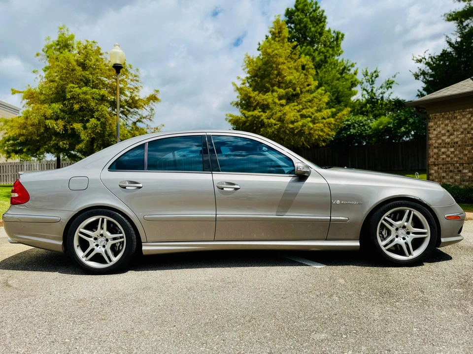 2004 Mercedes-Benz W211 E 55 & E 63 AMG - Image 9 of 31
