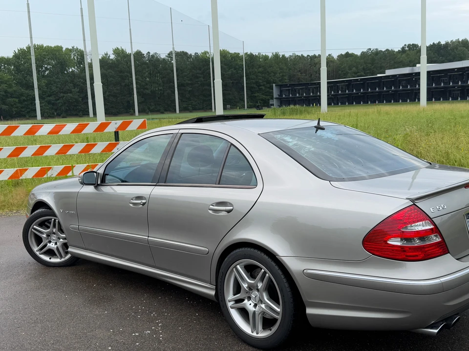 2004 Mercedes-Benz W211 E 55 & E 63 AMG - Image 7 of 31