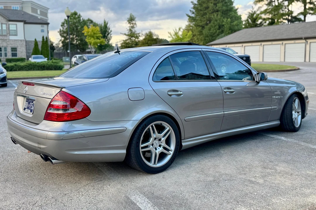 2004 Mercedes-Benz W211 E 55 & E 63 AMG - Image 4 of 31