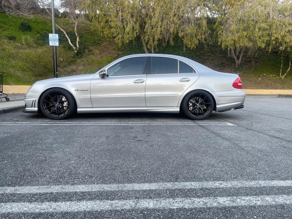 2004 Mercedes-Benz W211 E 55 & E 63 AMG - Image 13 of 31