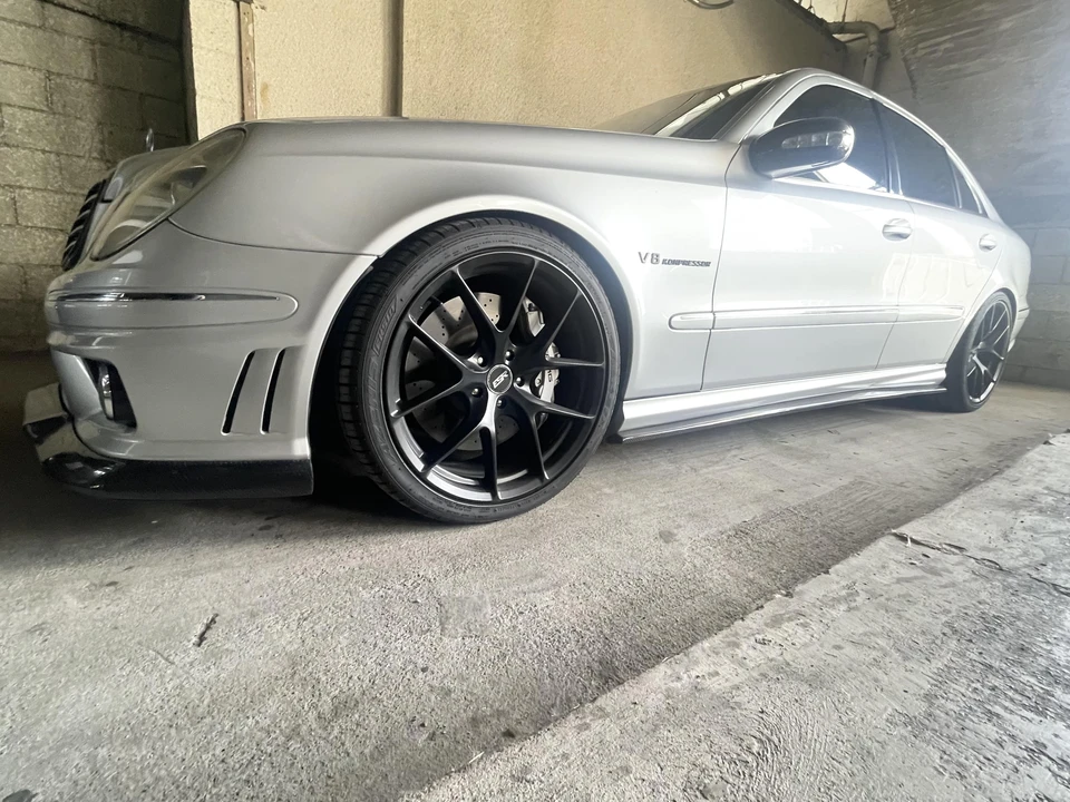 2004 Mercedes-Benz W211 E 55 & E 63 AMG - Image 12 of 31