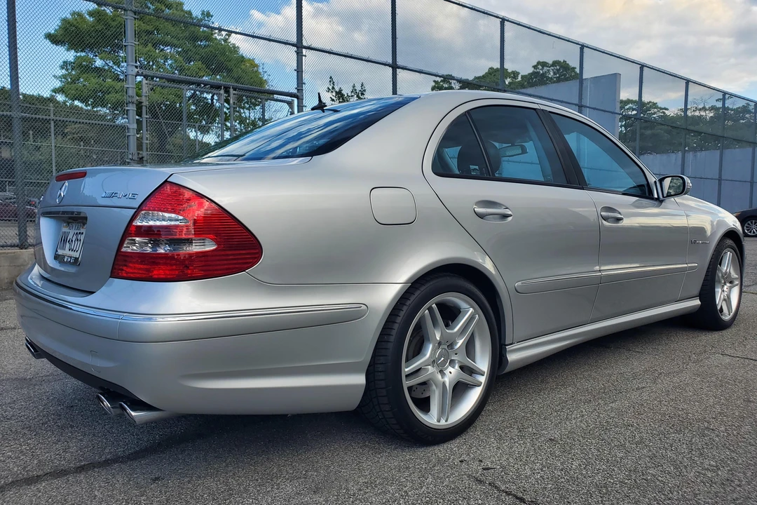 2004 Mercedes-Benz W211 E 55 & E 63 AMG - Image 4 of 31