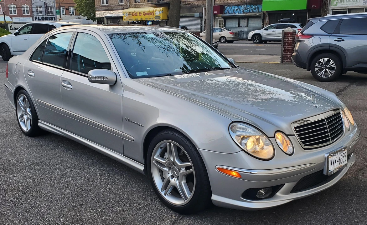 2004 Mercedes-Benz W211 E 55 & E 63 AMG - Image 18 of 31
