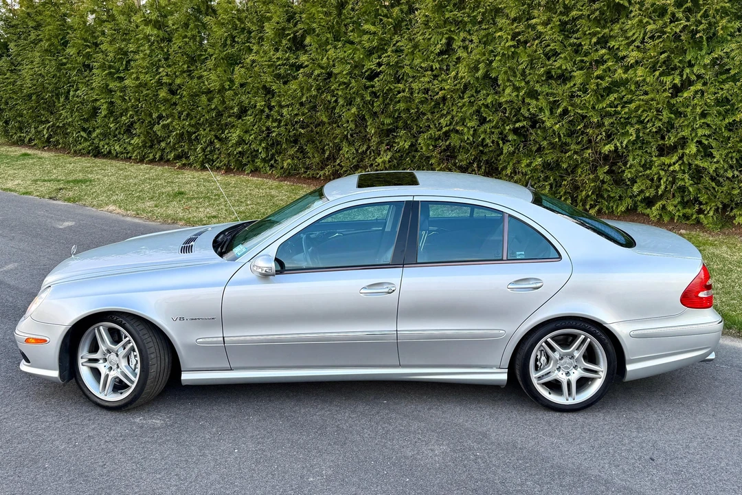 2004 Mercedes-Benz W211 E 55 & E 63 AMG - Image 3 of 31