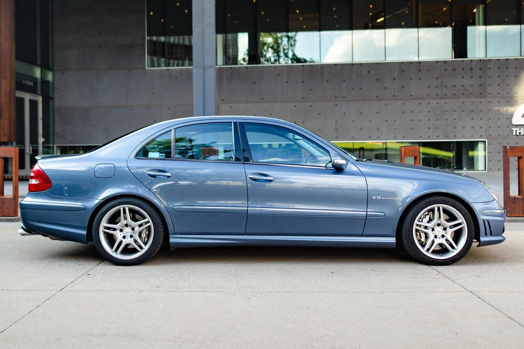 2004 Mercedes-Benz W211 E 55 & E 63 AMG - Image 3 of 31
