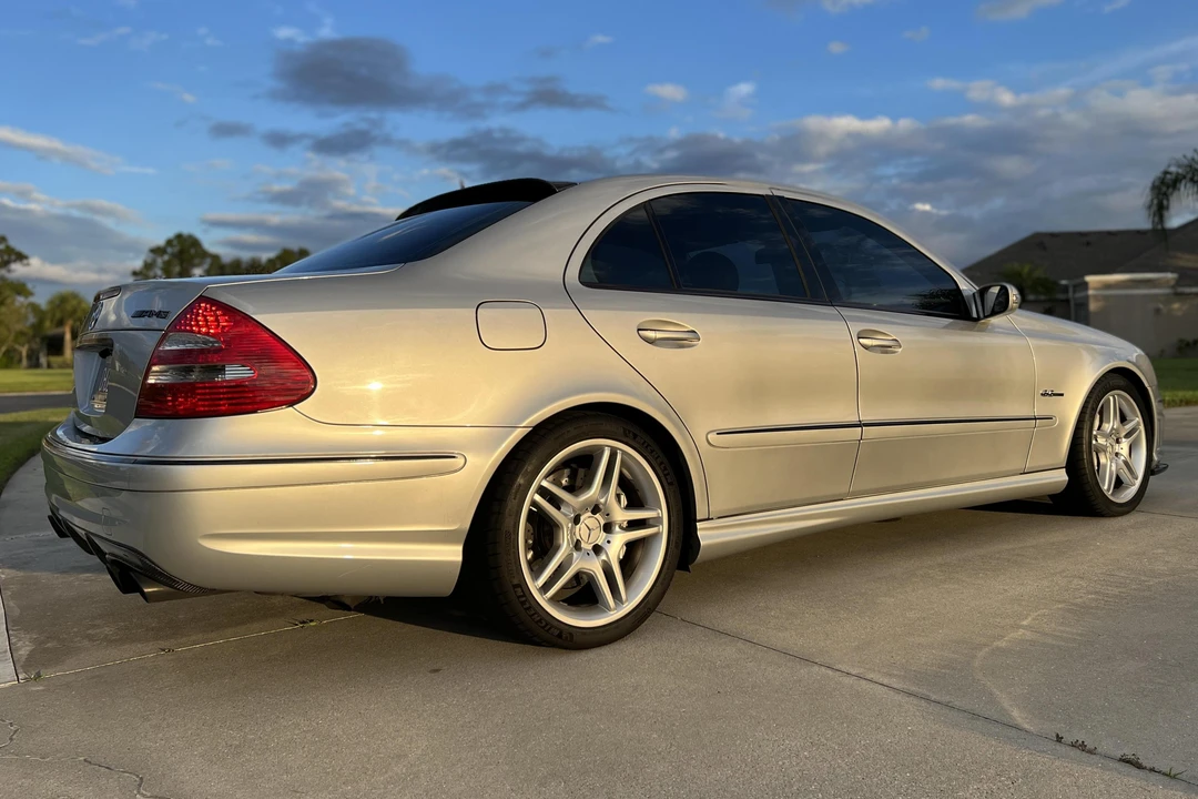 2004 Mercedes-Benz W211 E 55 & E 63 AMG - Image 4 of 5