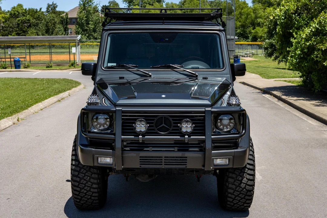 2004 Mercedes-Benz W463 G-Class - Image 2 of 31