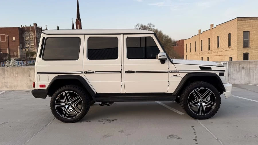 2004 Mercedes-Benz W463 G-Class - Image 2 of 24