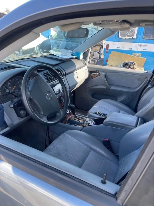 2004 Mercedes-Benz - Image 4 of 4