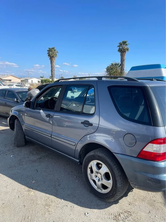 2004 Mercedes-Benz - Image 2 of 4