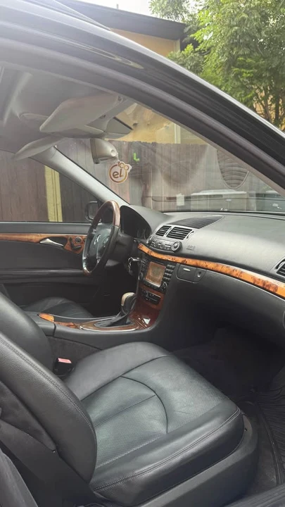 2004 Mercedes-Benz W211 E-Class - Image 7 of 8
