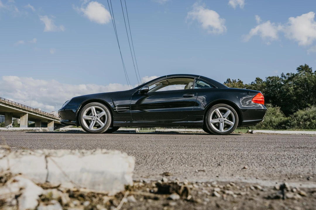 2004 Mercedes-Benz R230 SL-Class - Image 8 of 31