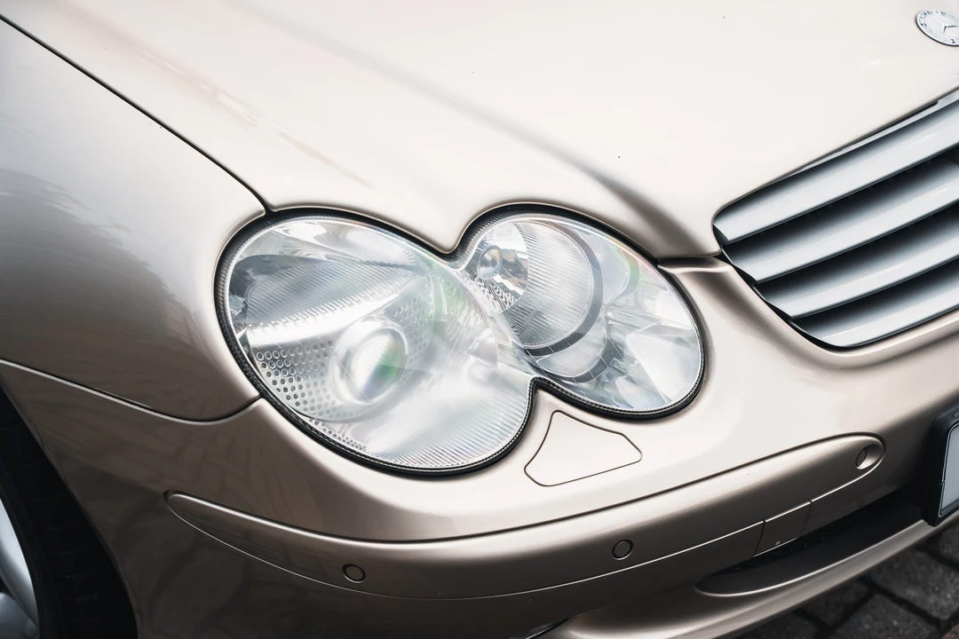 2004 Mercedes-Benz R230 SL-Class - Image 27 of 31