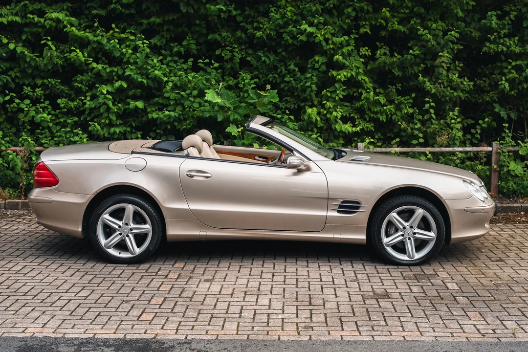 2004 Mercedes-Benz R230 SL-Class - Image 8 of 31