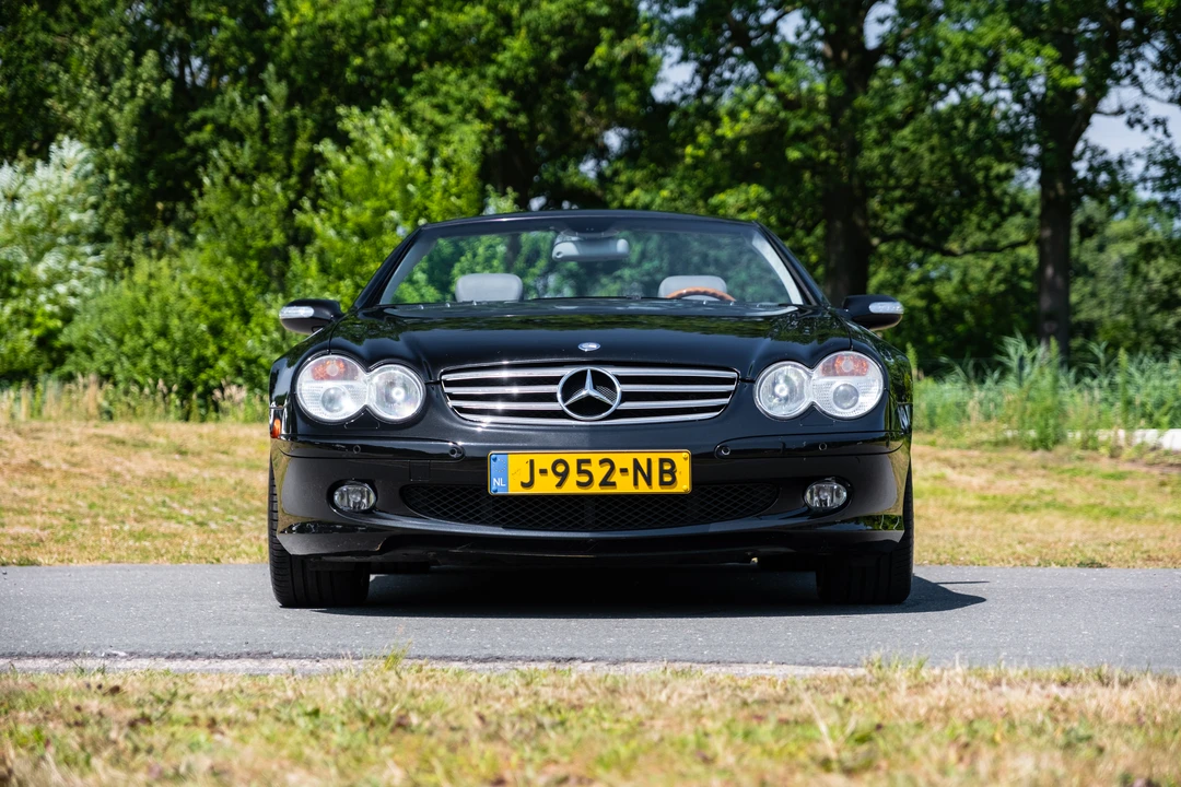 2004 Mercedes-Benz R230 SL-Class - Image 10 of 31