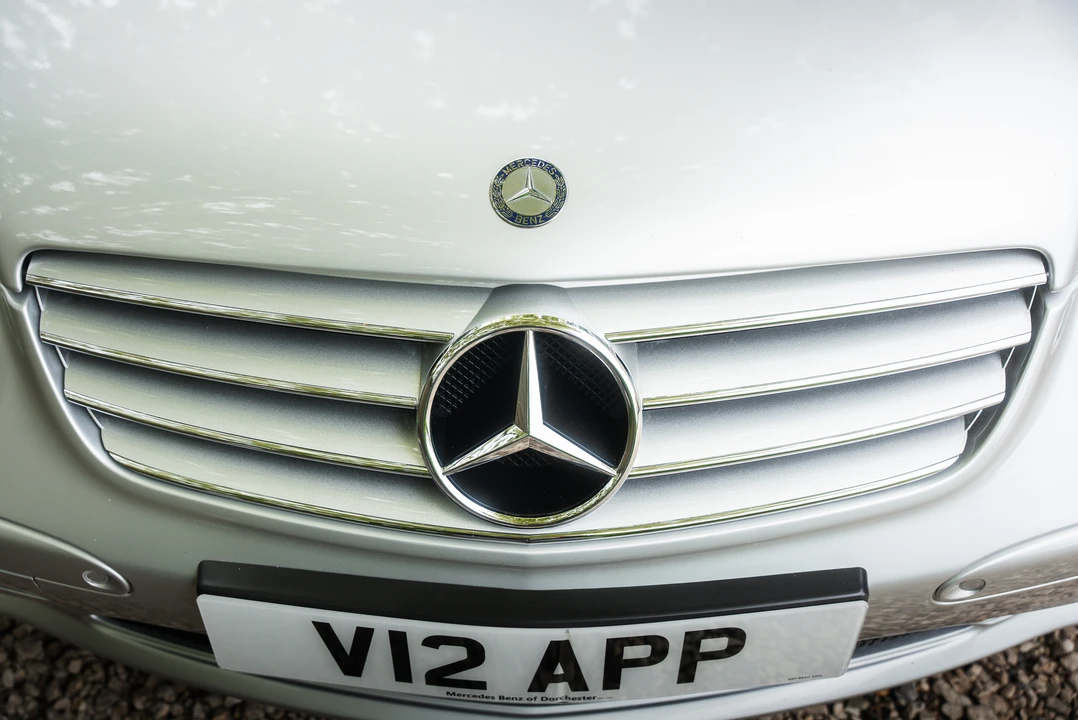 2004 Mercedes-Benz R230 SL-Class - Image 15 of 31