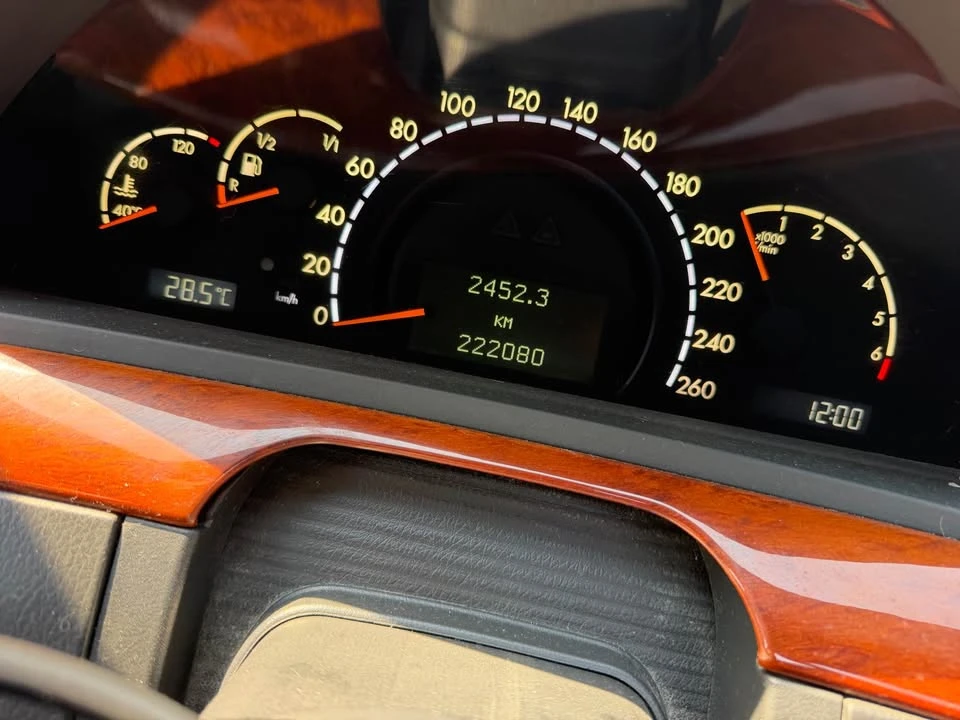 2004 Mercedes-Benz W220 S-Class - Image 11 of 12