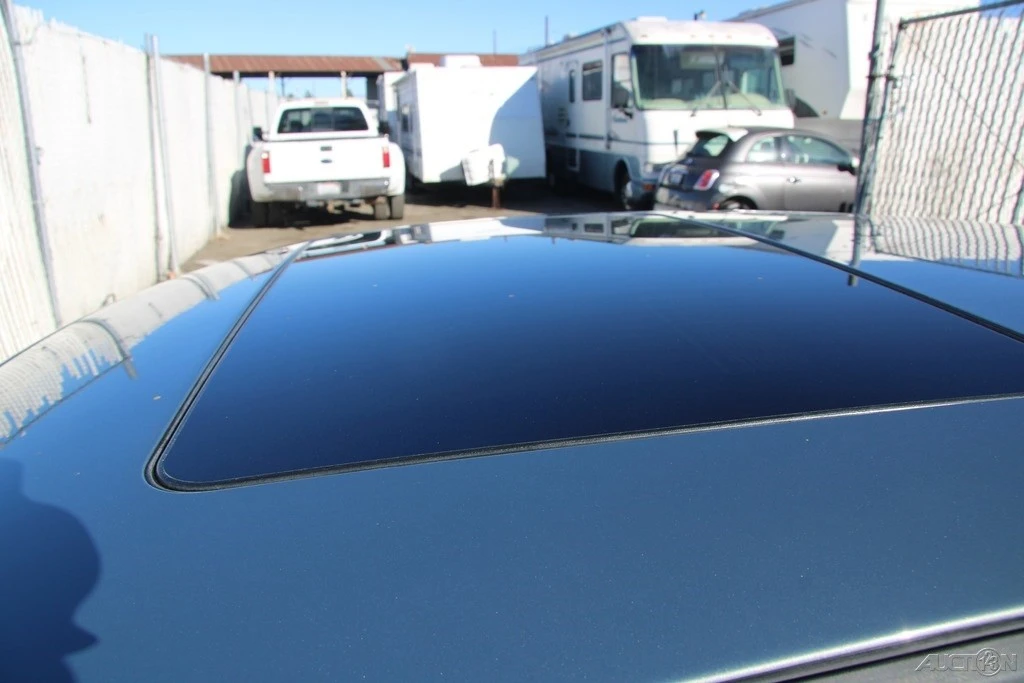 2004 Mercedes-Benz W220 S-Class - Image 10 of 21