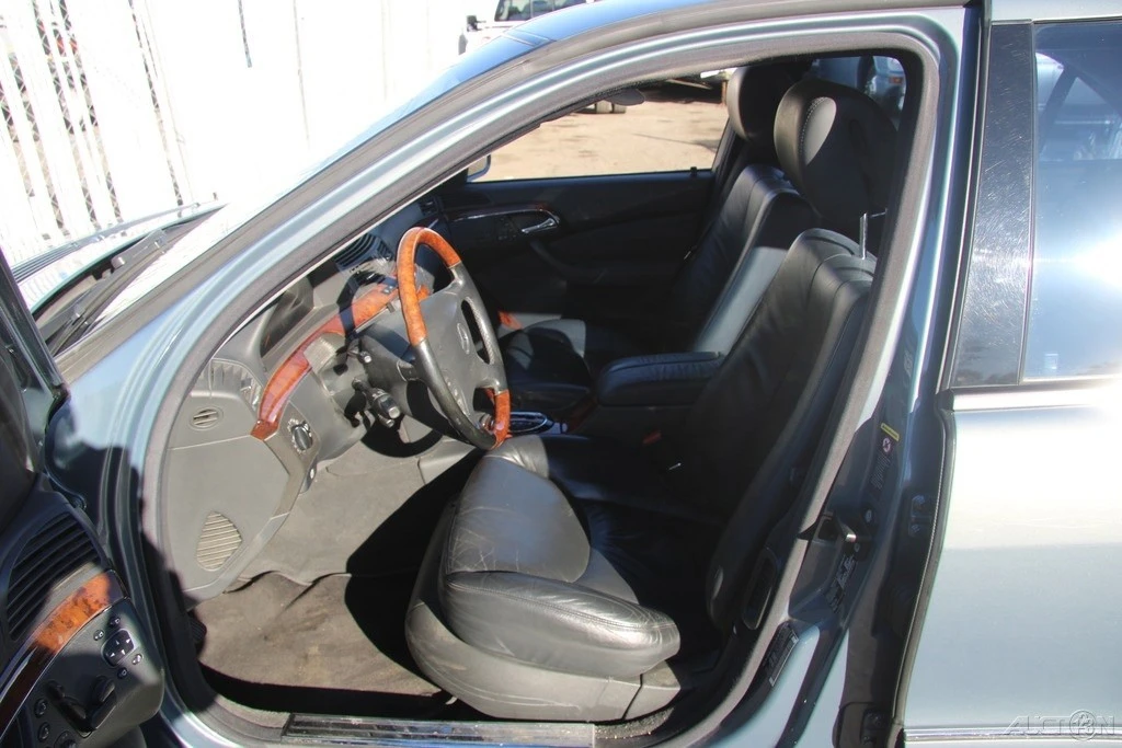 2004 Mercedes-Benz W220 S-Class - Image 13 of 21