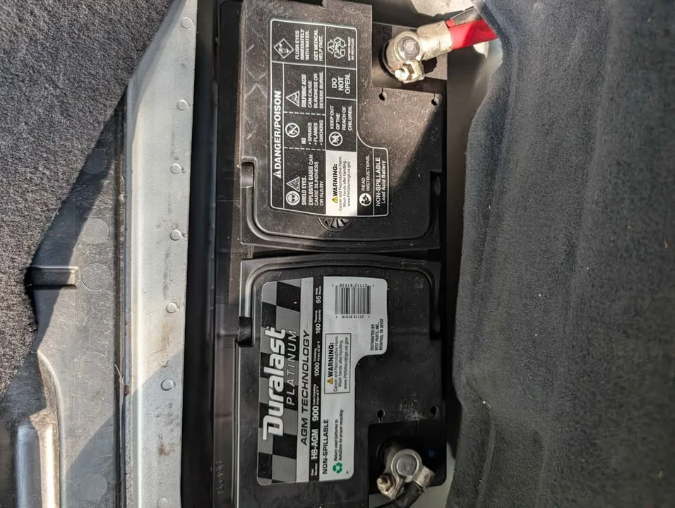 2004 Mercedes-Benz W220 S-Class - Image 11 of 15