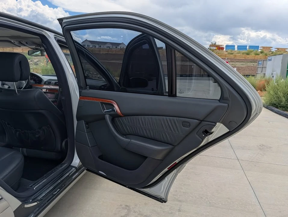 2004 Mercedes-Benz W220 S-Class - Image 15 of 16