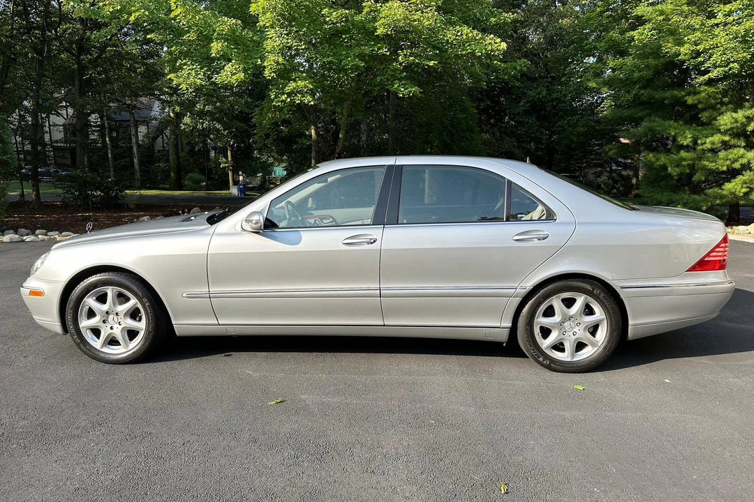 2004 Mercedes-Benz W220 S-Class - Image 3 of 31