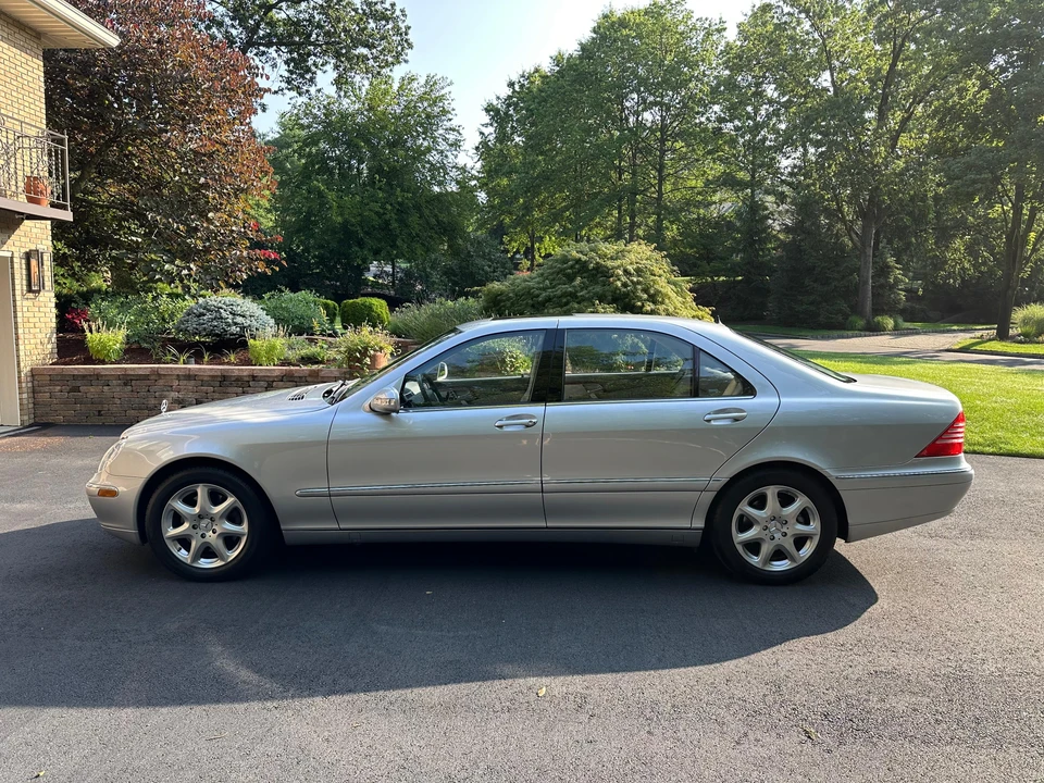 2004 Mercedes-Benz W220 S-Class - Image 11 of 31