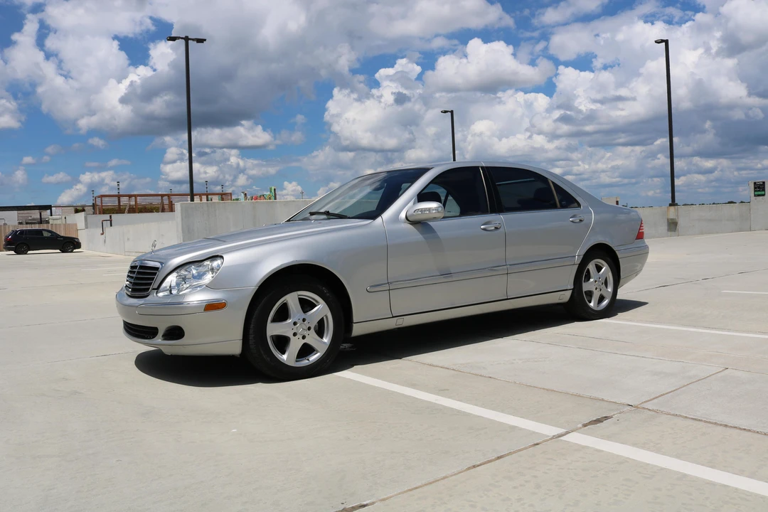 2004 Mercedes-Benz W220 S-Class - Image 9 of 21