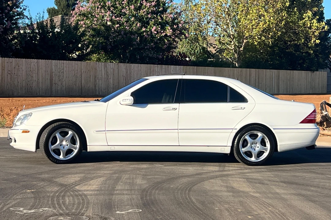 2004 Mercedes-Benz W220 S-Class - Image 3 of 31