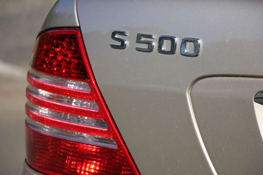 2004 Mercedes-Benz W220 S-Class - Image 8 of 12